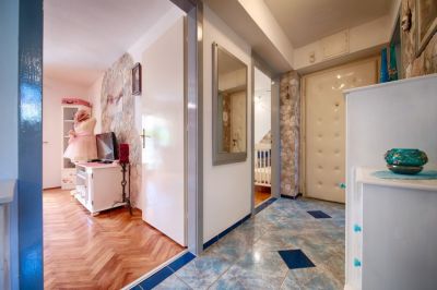 Apartament Mare