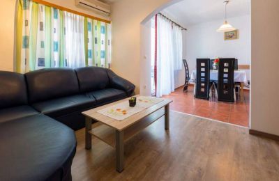 Apartamenty Fruk Jadranovo