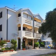 Apartamenty ADRIA II