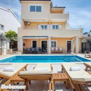 Apartamenty z basenem Bobanac