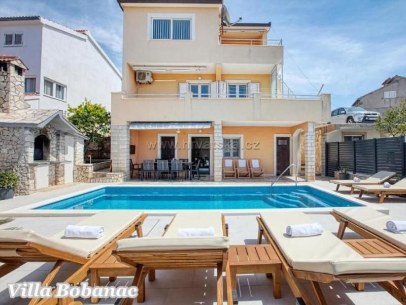 Apartamenty z basenem Bobanac