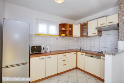 Apartamenty z basenem Bobanac