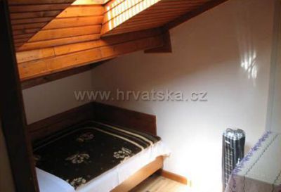 Apartamenty & pokoje Raspor