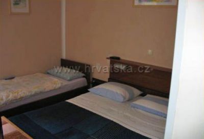 Apartamenty & pokoje Raspor