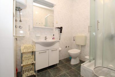 Apartamenty Mandre Karas