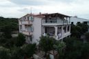 Apartamenty Mandre Karas