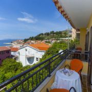 Apartamenty Lara