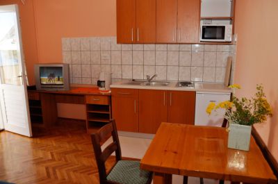 Apartamenty i konoba Mama