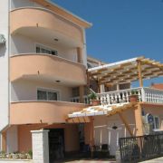 Apartamenty MARINOVI DVORI