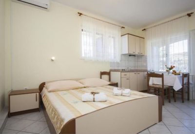 Apartamenty i pokoje Mikelin