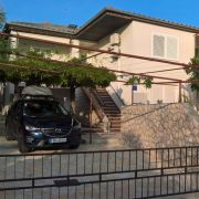 Apartamenty TINTOR Selce
